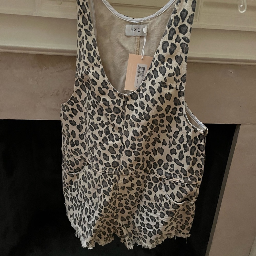 Mink pink leopard overall short
